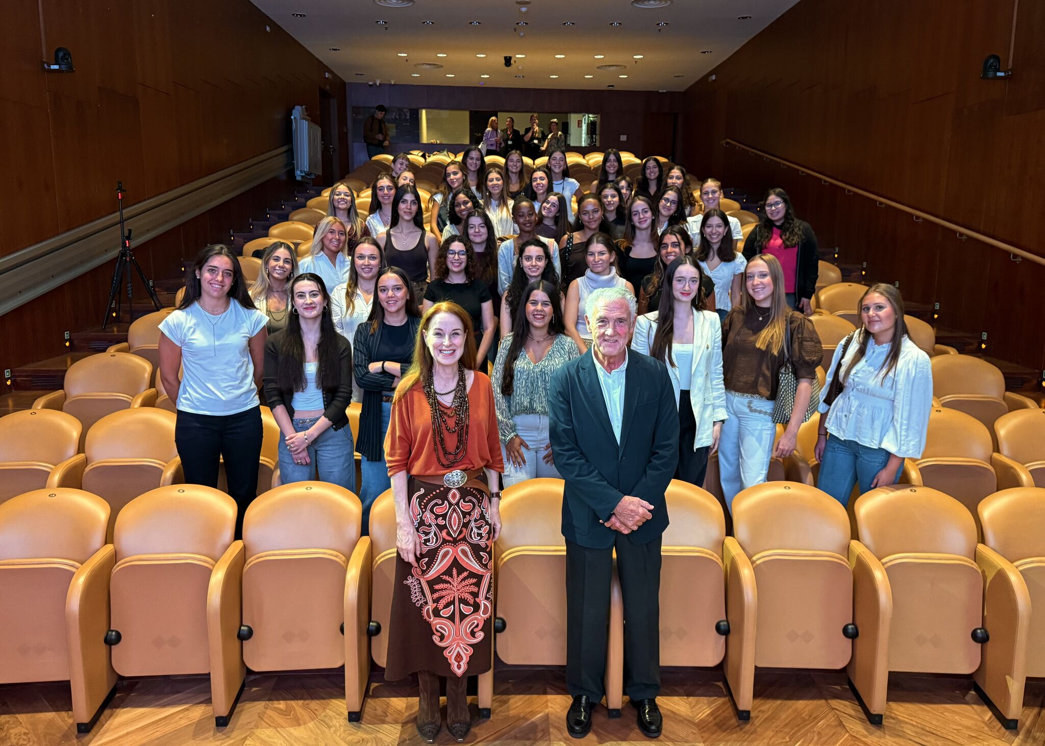 4 Lanzamiento de la primera edición del Mentoring Red Imparable por 50&50