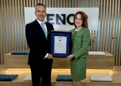 AENOR certifica la excelencia de 50&50 en mentoring