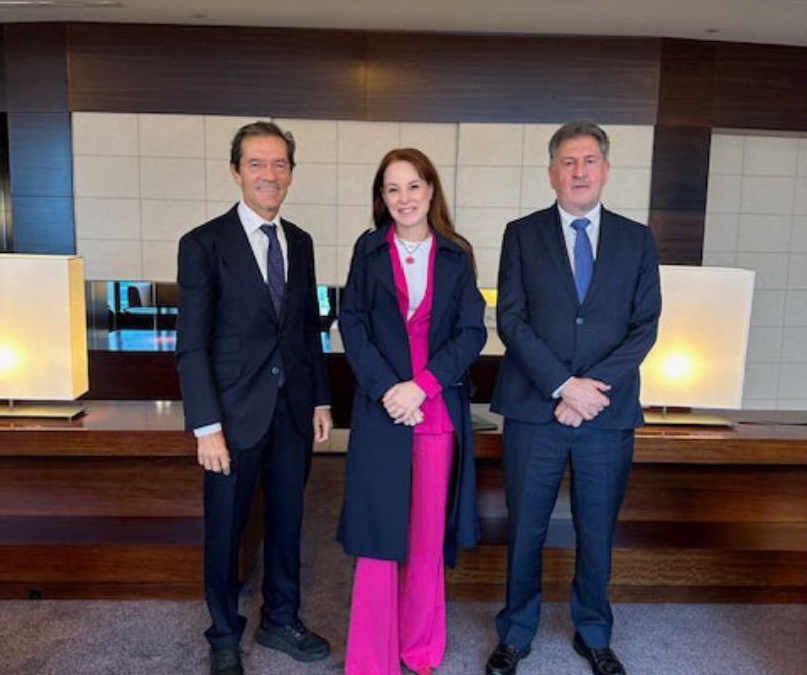 Revista Registradores de España – Amancio López Seijas, Presidente de Grupo Hotusa